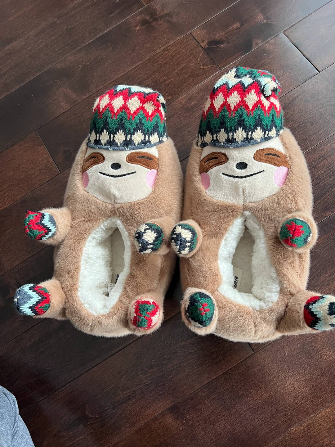 Aerie Sloth Slippers S(5-6)