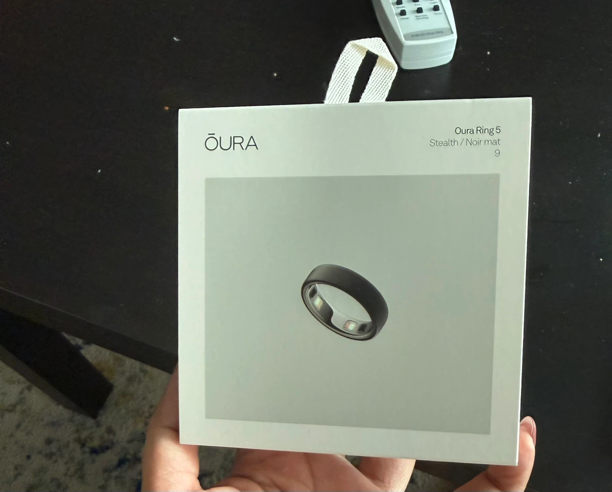 Oura Ring 5 Stealth Size 9