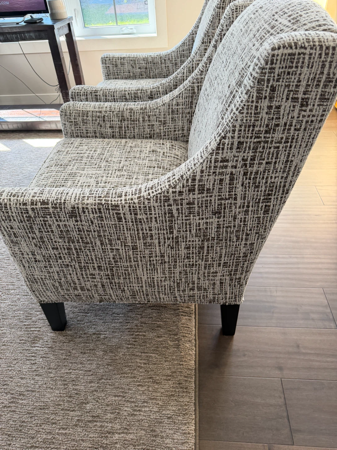 Set of two textured wingback accent chairs - photo 3