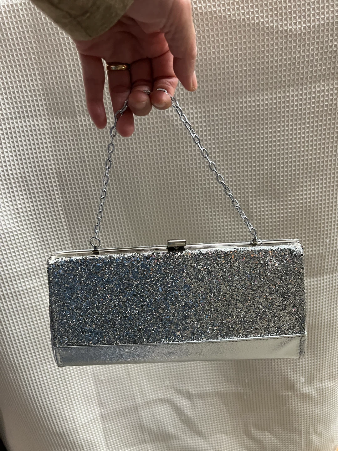🏈 Silver Glitter Clutch Bag