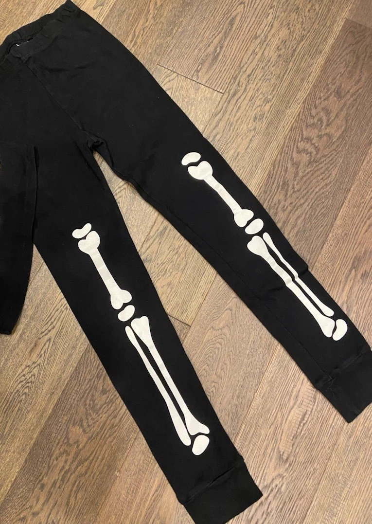 🏈 Children's Place GLOW-IN-THE-DARK Skeleton Halloween PJs 10 - photo 3