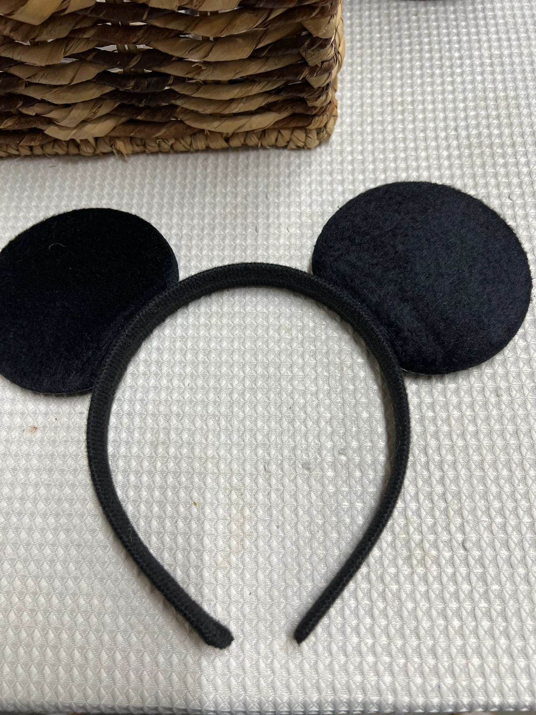 🏈 Black Mickey Mouse Ears Headband
