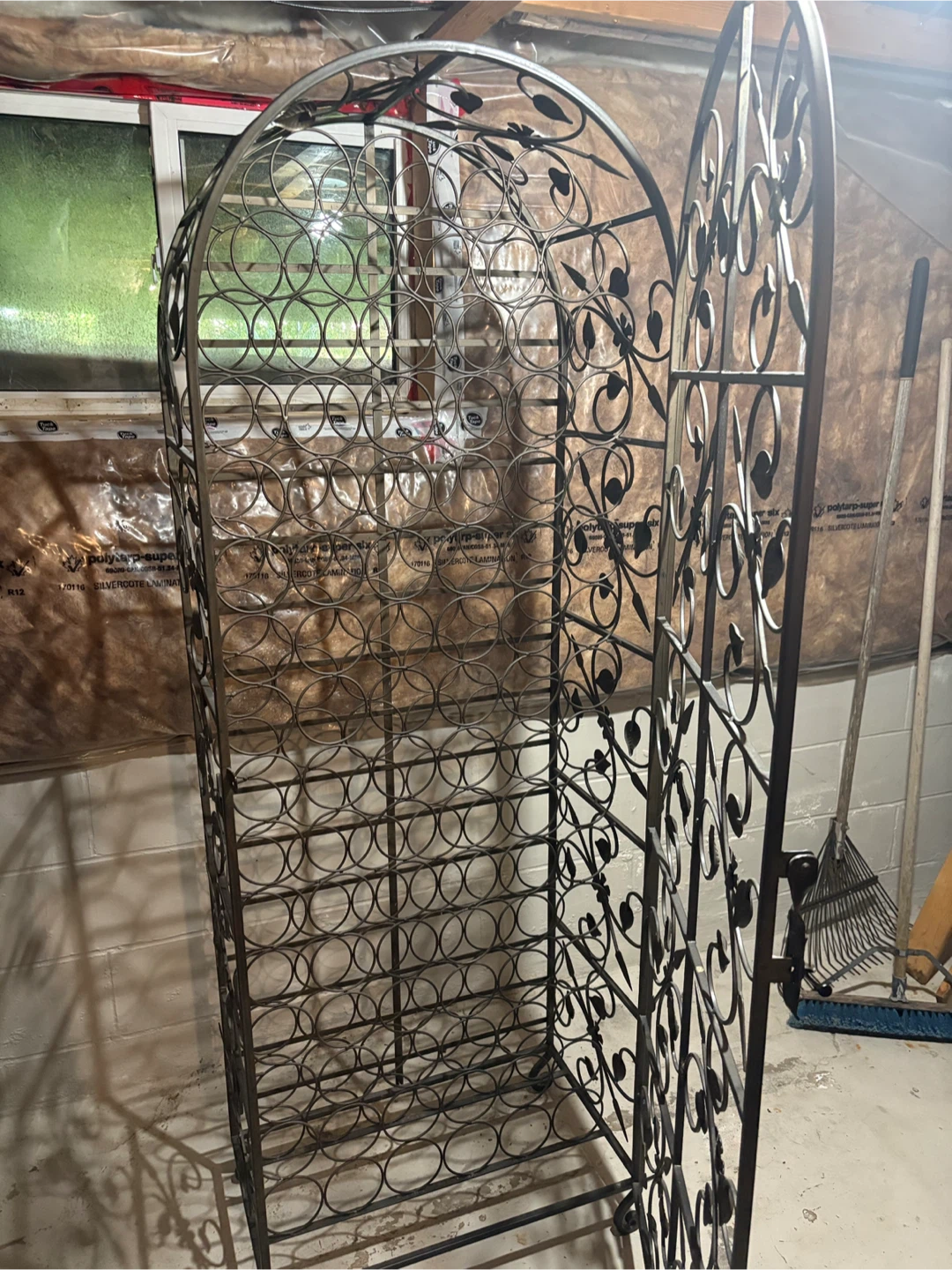 Decorative wine rack - photo 3
