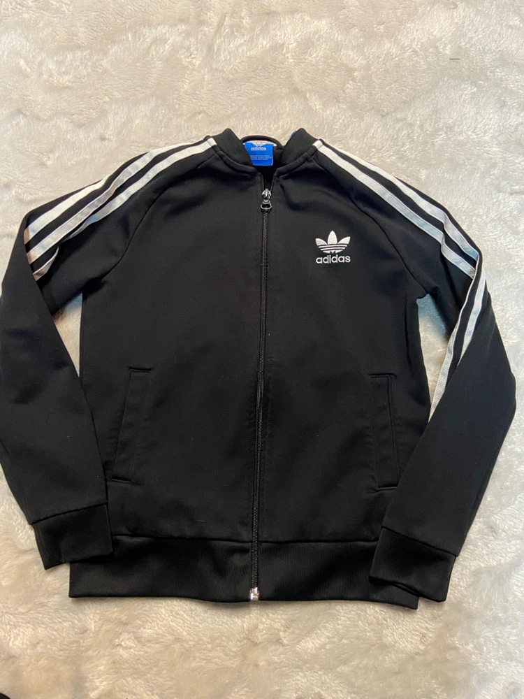 Youth Adidas Track Shirt (size 9/10)