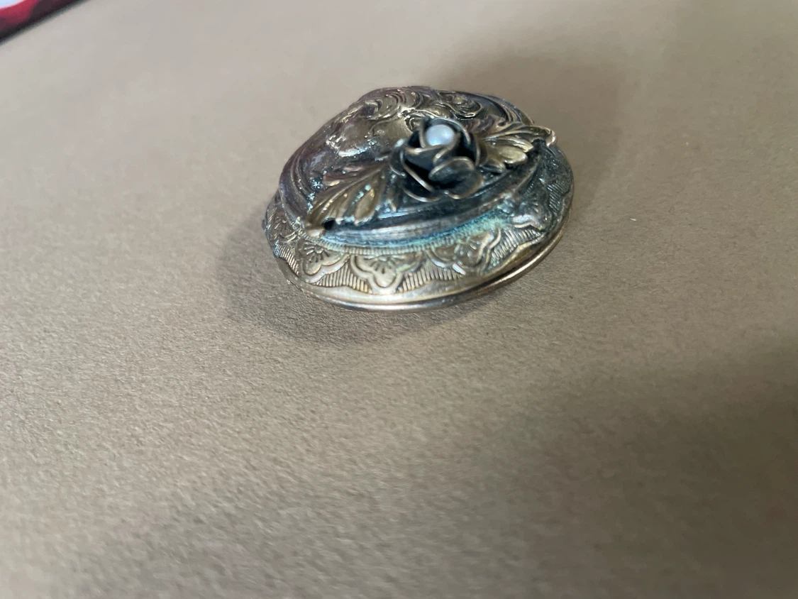 Vintage Art Nouveau Style Round Locket - photo 5
