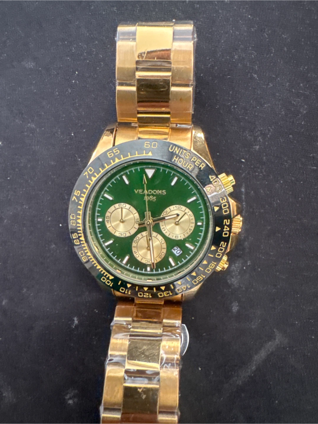 VEADONS 1985 Gold Tone Chronograph Watch - photo 4