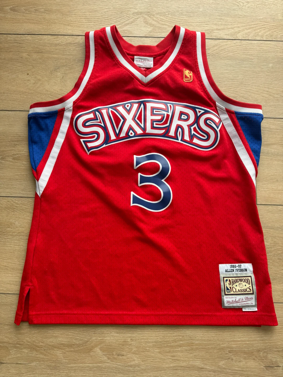Mitchell & Ness Philadelphia 76ers Allen Iverson Jersey