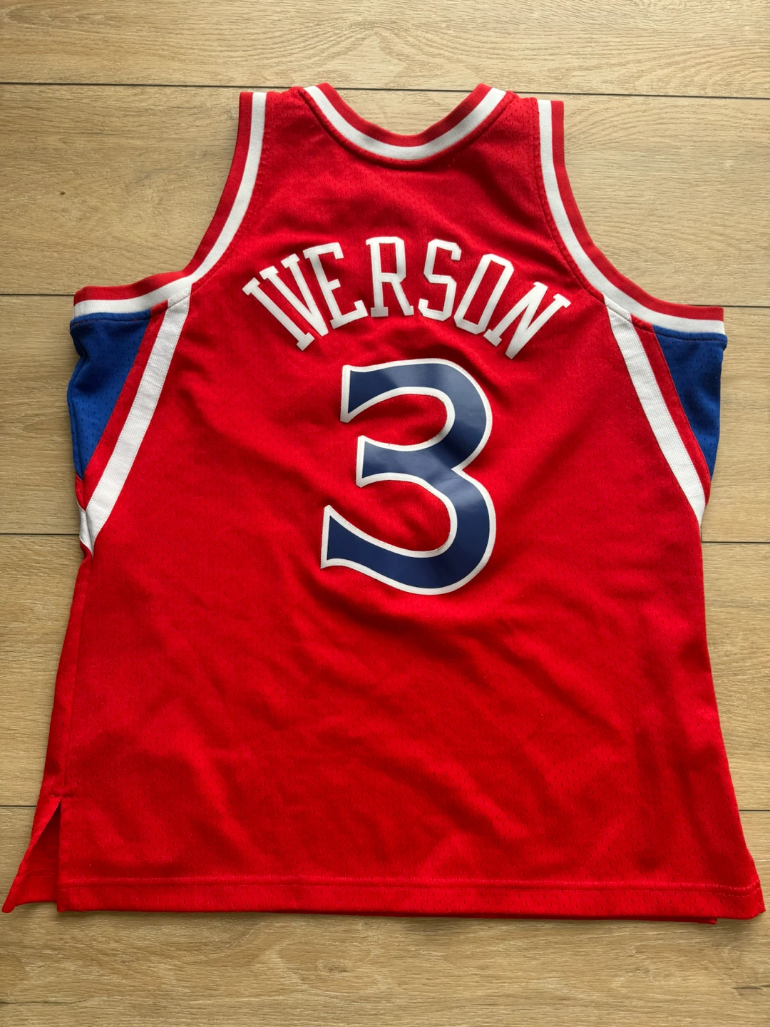 Mitchell & Ness Philadelphia 76ers Allen Iverson Jersey - photo 2