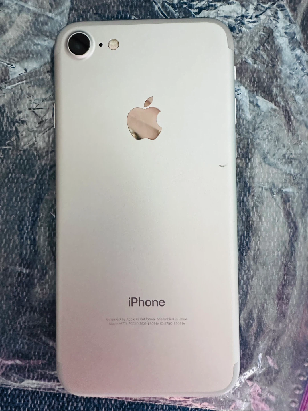🏈 NOT WORKING - Apple iPhone 7