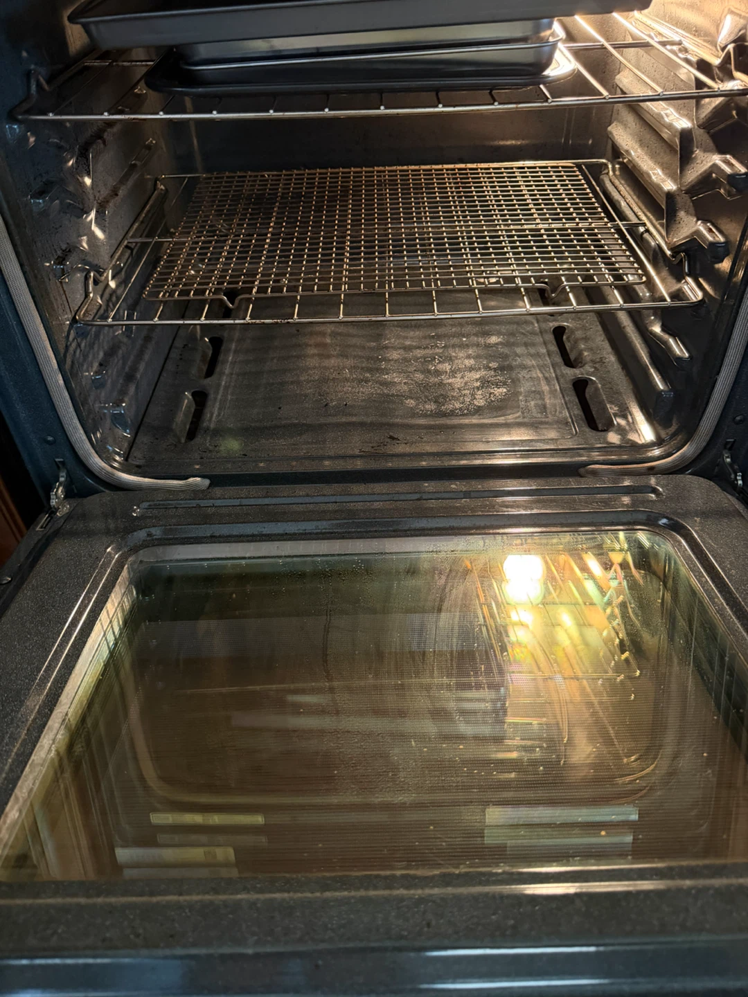 Whirlpool Gas Range - photo 3