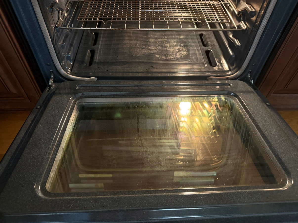Whirlpool Gas Range - photo 4