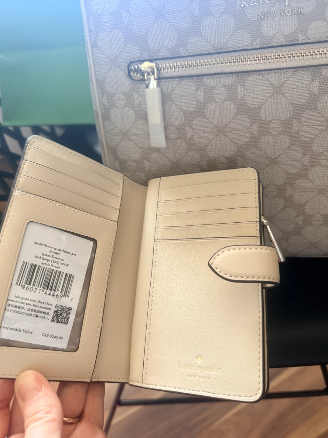 Brand new with tags Kate Spade Spade purse set 🏈 - photo 2