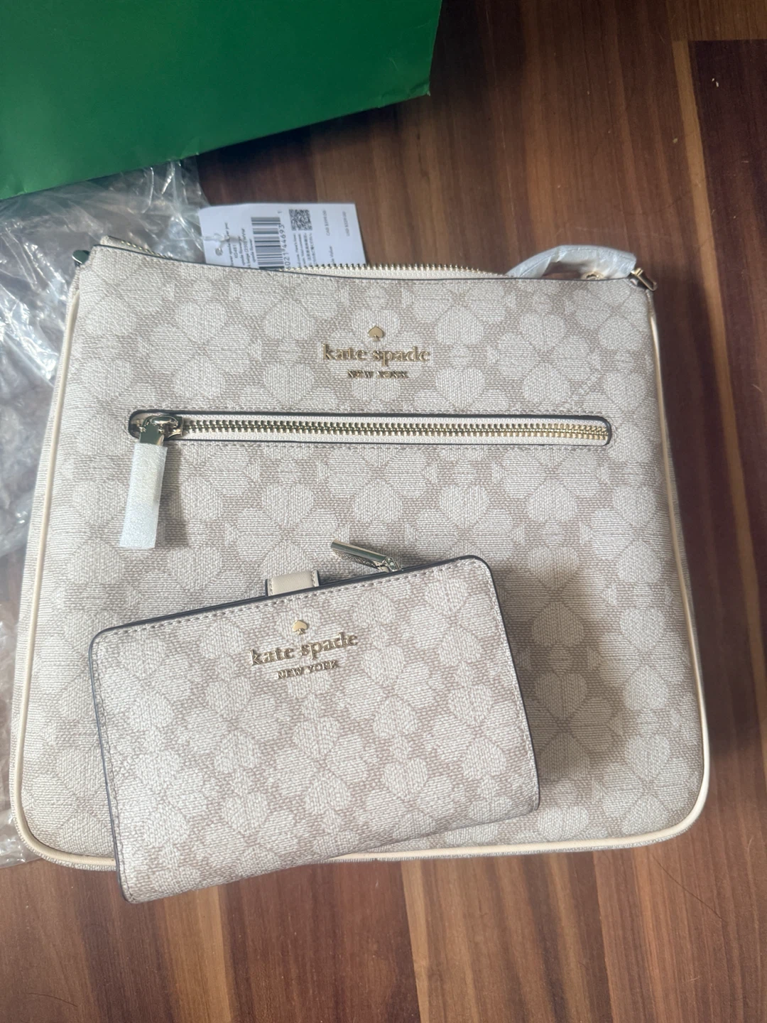 Brand new with tags Kate Spade Spade purse set 🏈 - photo 5