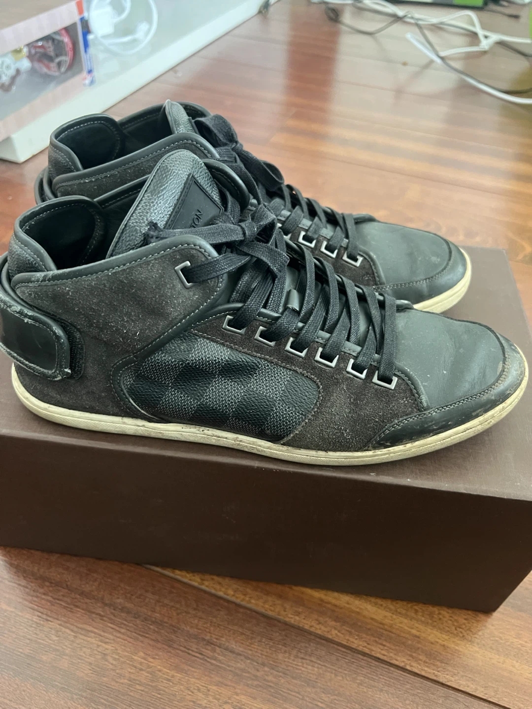 Mens Louis Vuitton Men's High-Top Sneakers 8.5