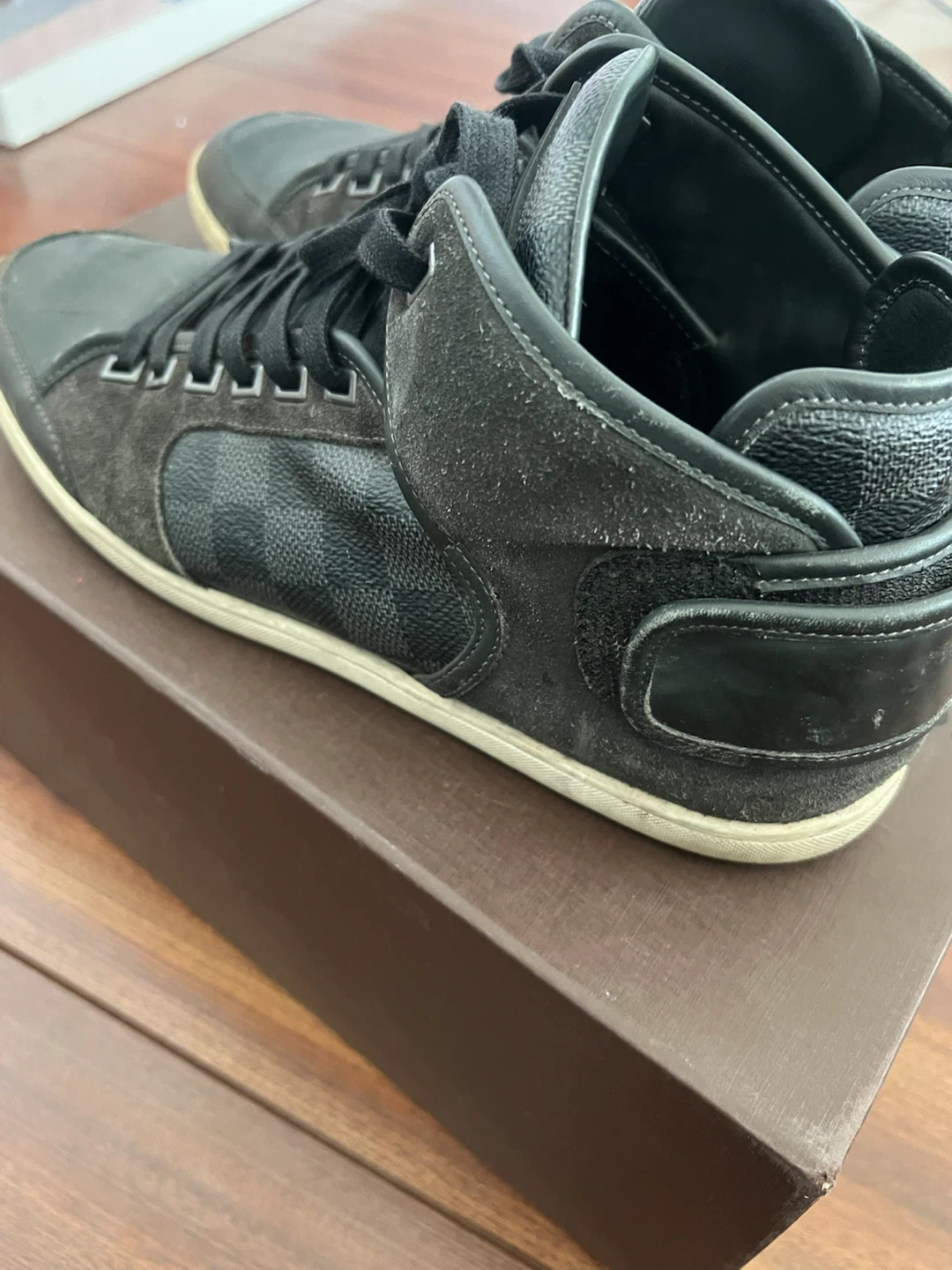 Mens Louis Vuitton Men's High-Top Sneakers 8.5 - photo 3