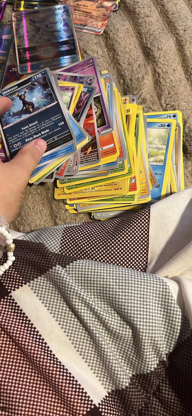 Fake bulk full art and common pokemon