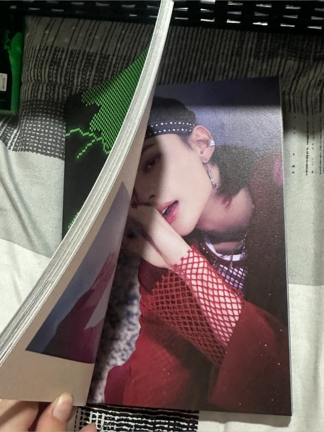 Stray Kids NOEASY Album with Hyunjin Photocard - photo 4
