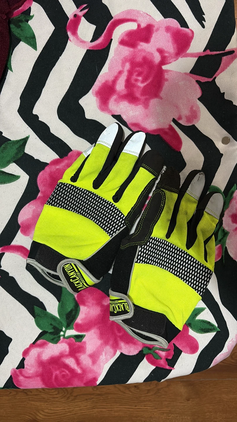 🏈 Black Canyon Outfitters High-Visibility Work Gloves
