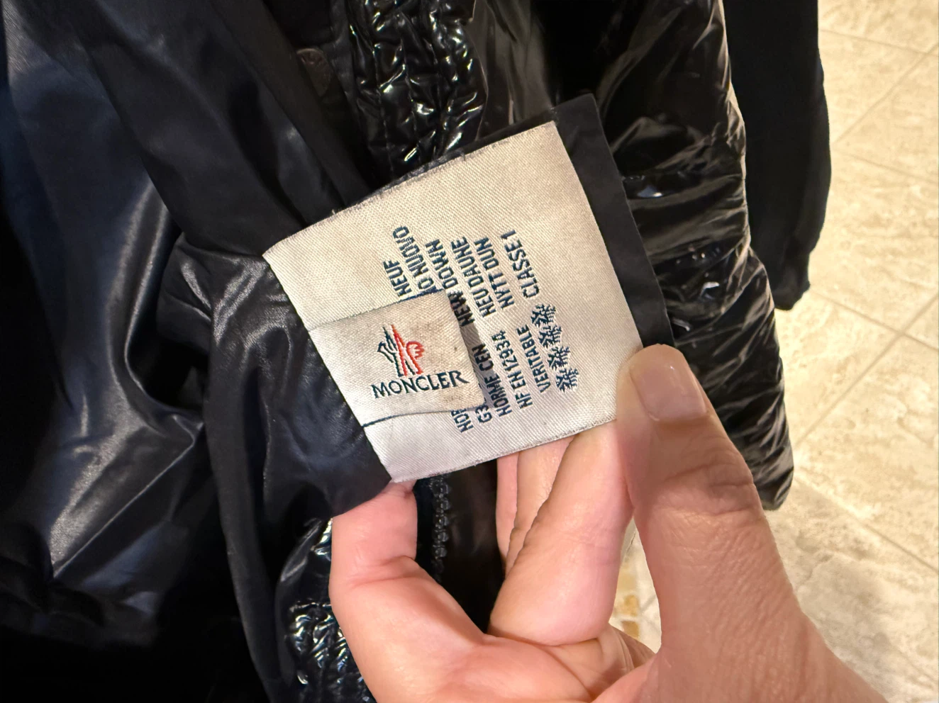Moncler Down Jacket Black - photo 4