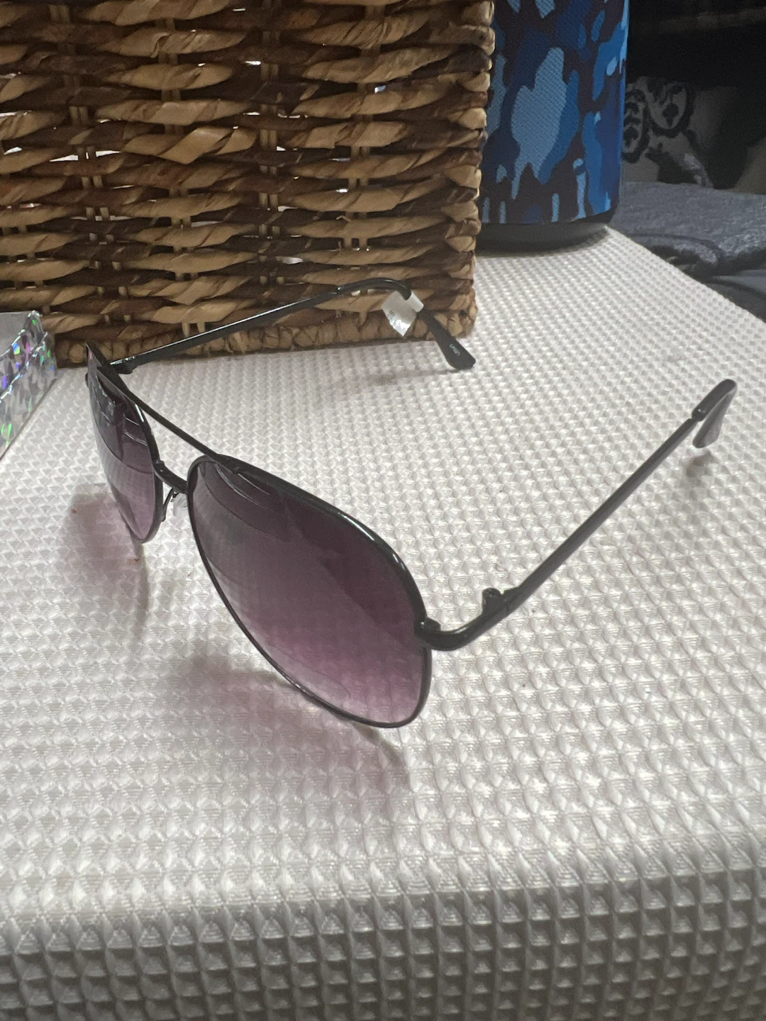 🏈 Black Aviator Sunglasses - photo 2