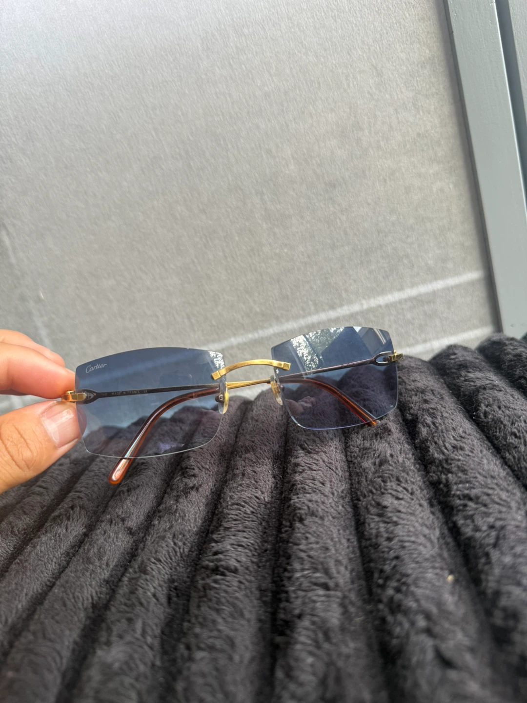 Authentic Cartier Rimless Sunglasses Gold and Blue - photo 2