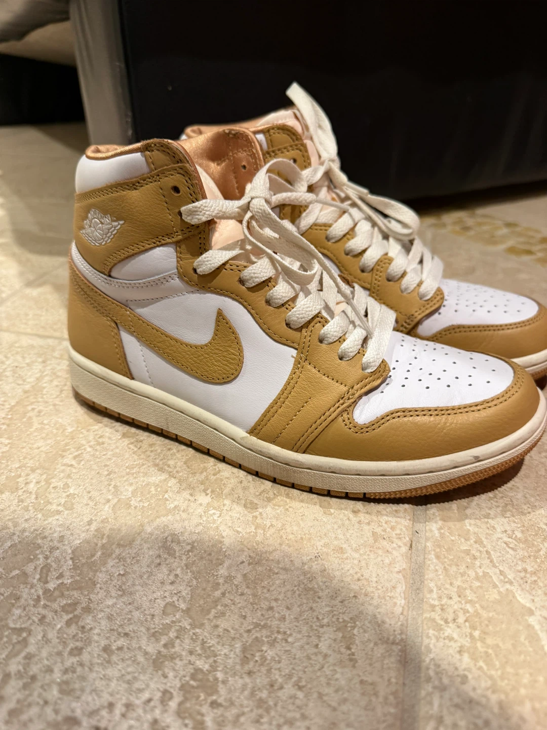 Nike Air Jordan 1 Retro High OG Praline Women's US 7.5 - photo 4