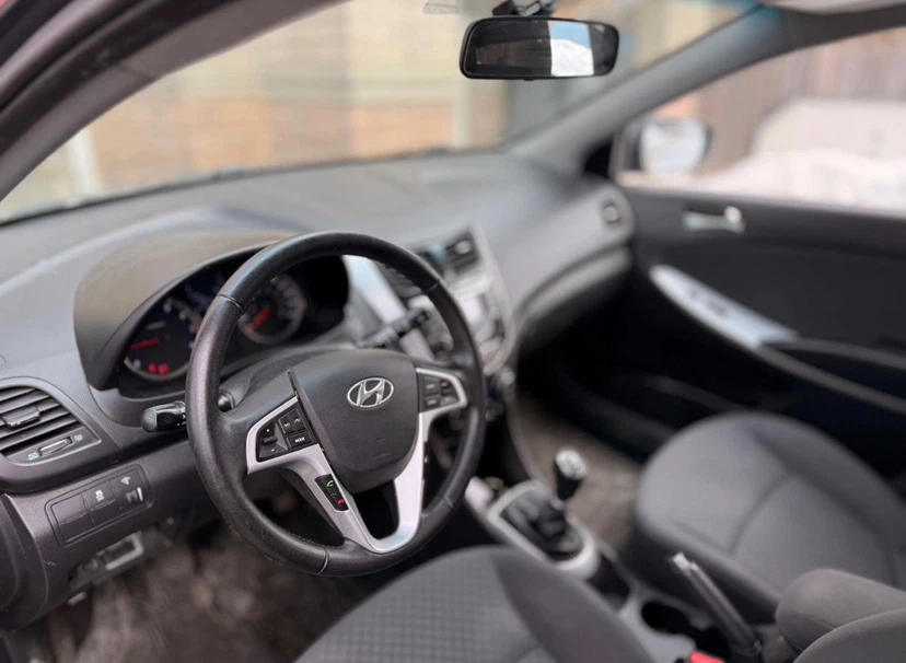 2013 Hyundai Accent 6 Speed Transmission - photo 3
