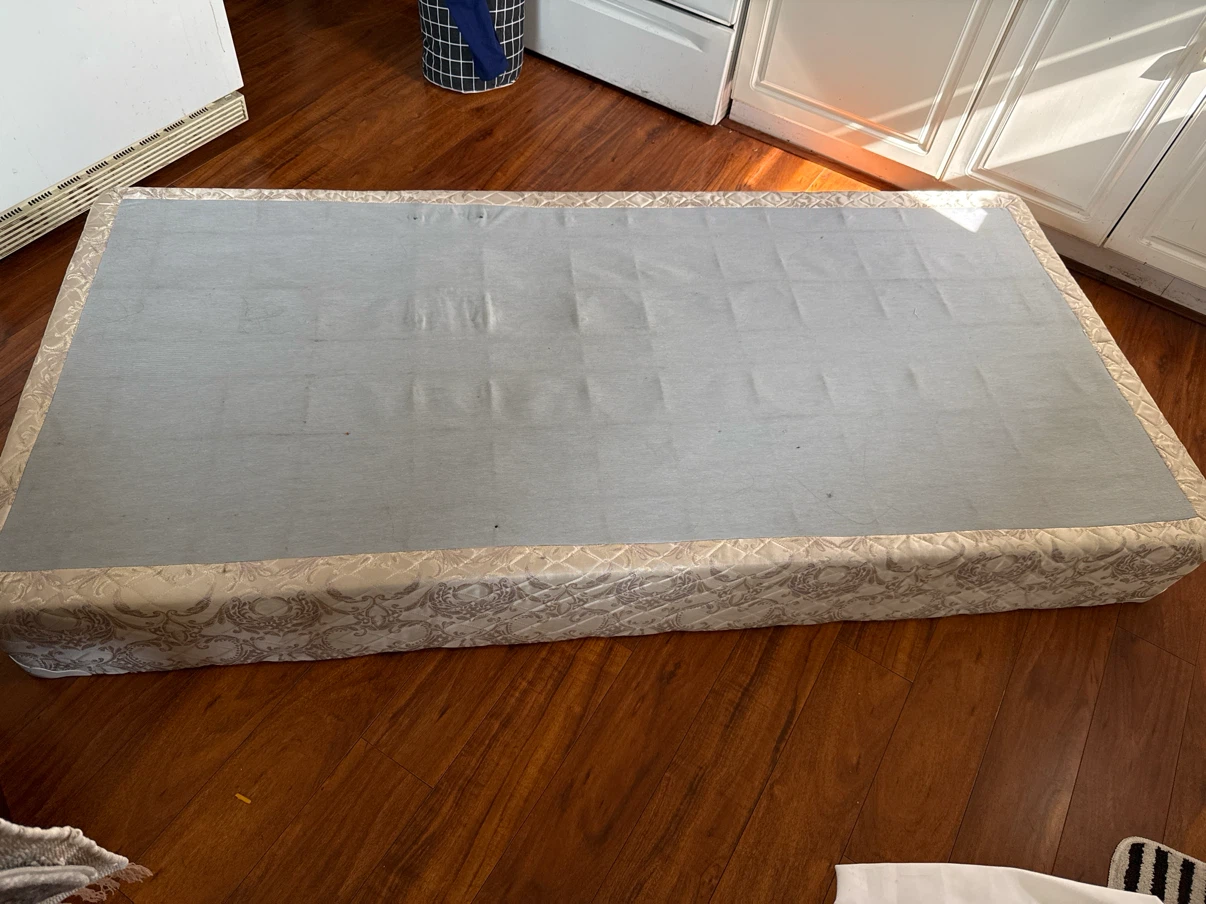 Twin size box spring