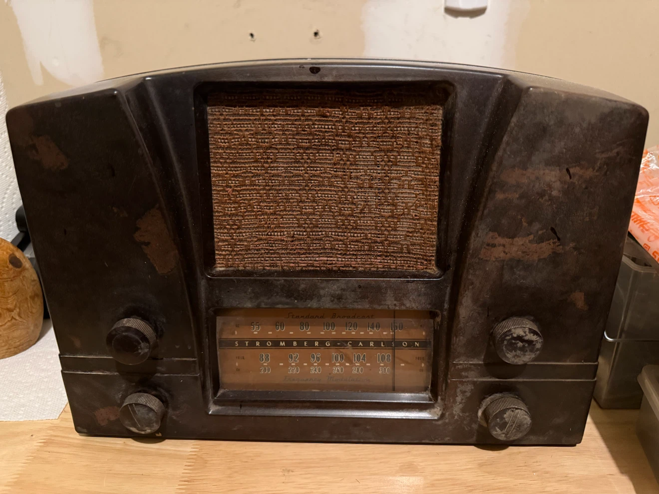 Vintage Stromberg-Carlson Table Radio