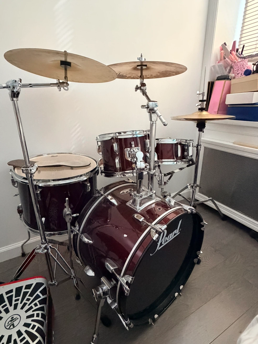 Pearl Roadshow Drum Set - photo 2