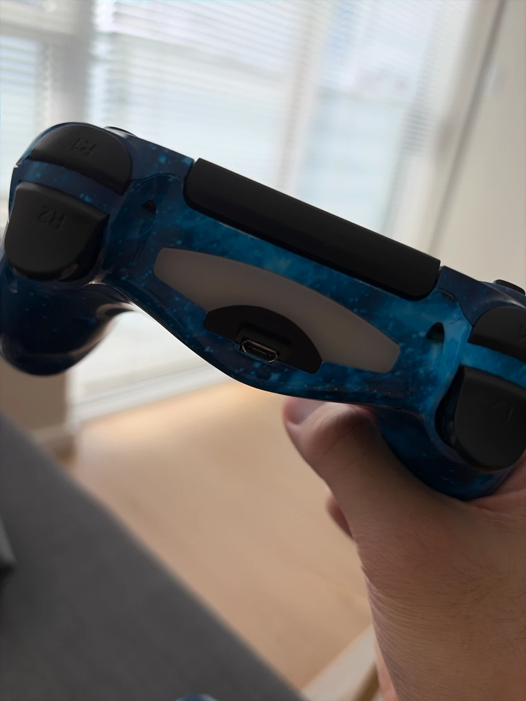 Two Ishako Galaxy Blue Controllers - photo 2