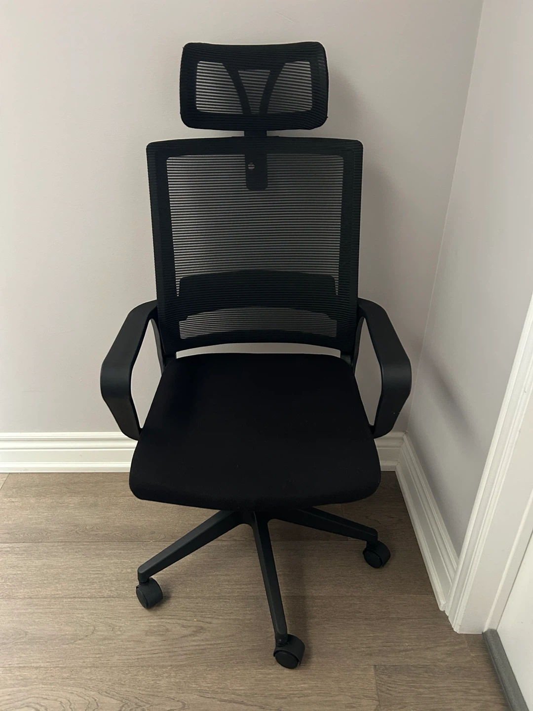 Black Ergonomic Mesh Office Chair