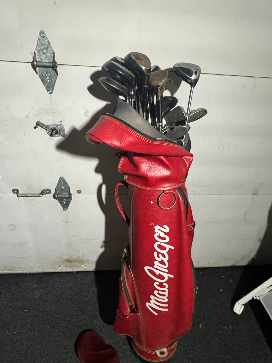 MacGregor Vintage Golf Bag with Clubs