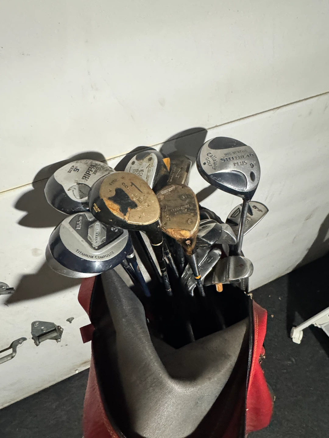 MacGregor Vintage Golf Bag with Clubs - photo 2