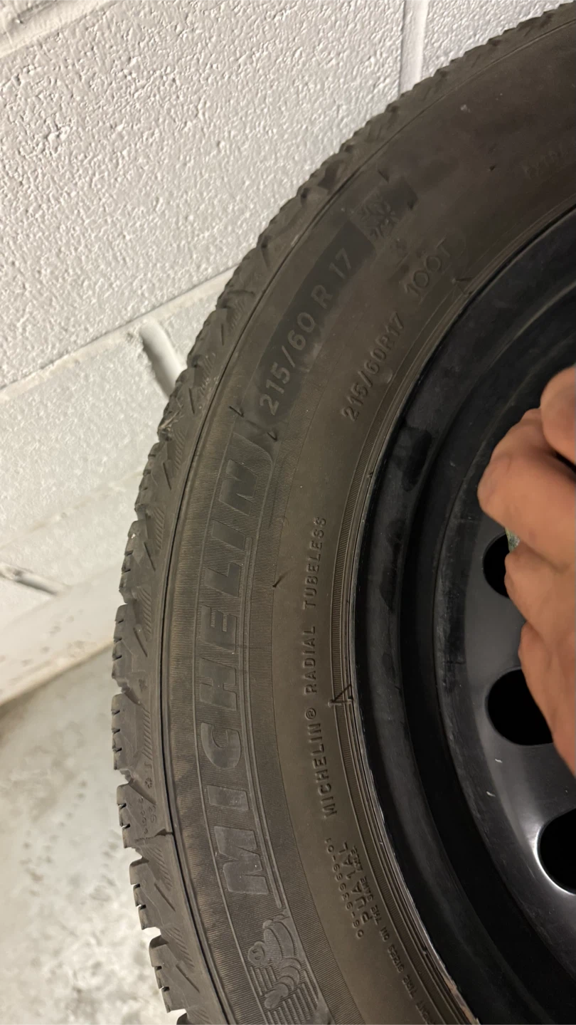 Set of 4  SNOW Michelin  215/60 R17 Tires with rims - photo 4