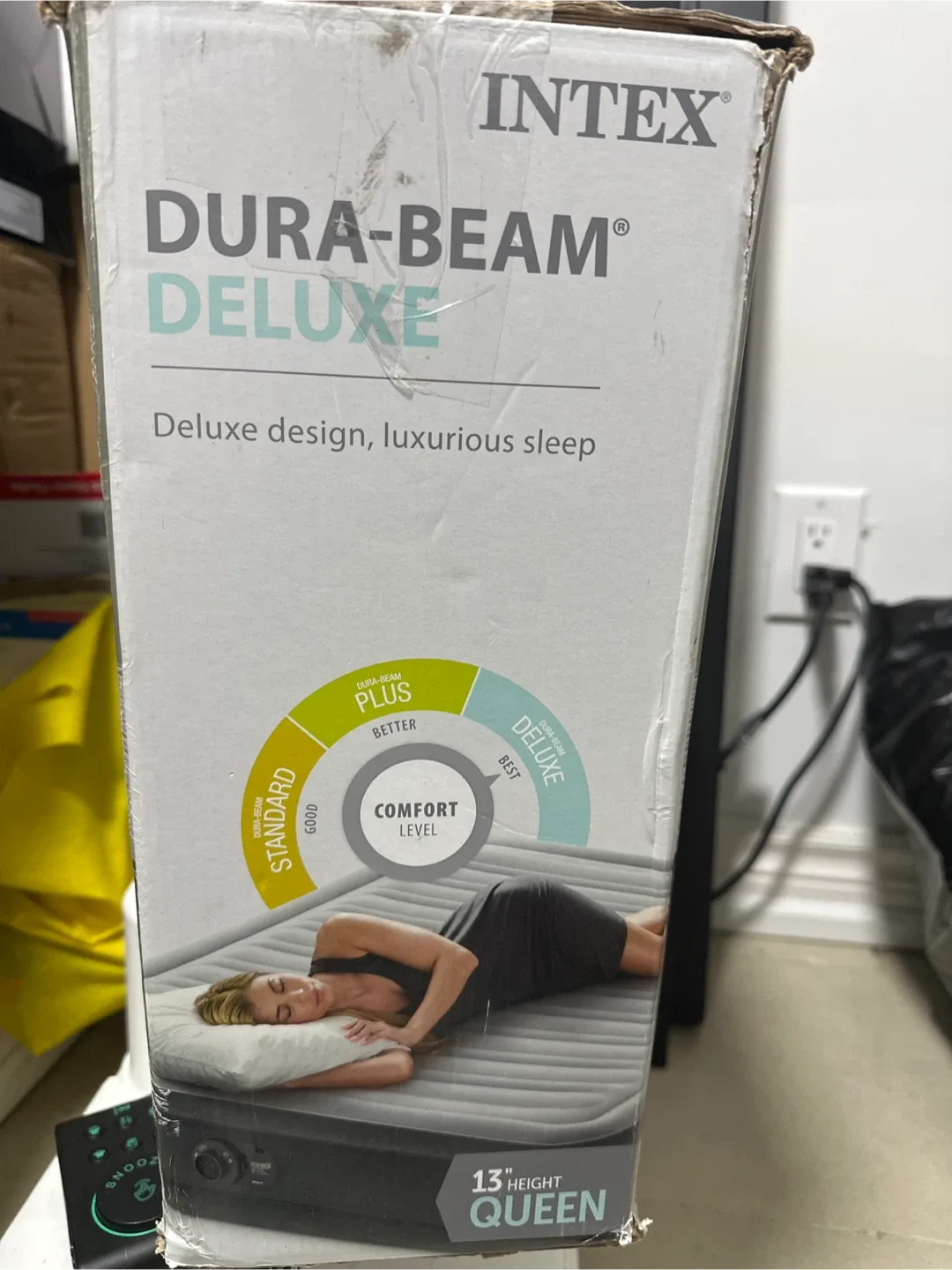Intex Dura-Beam Deluxe Queen Air Mattress - photo 2