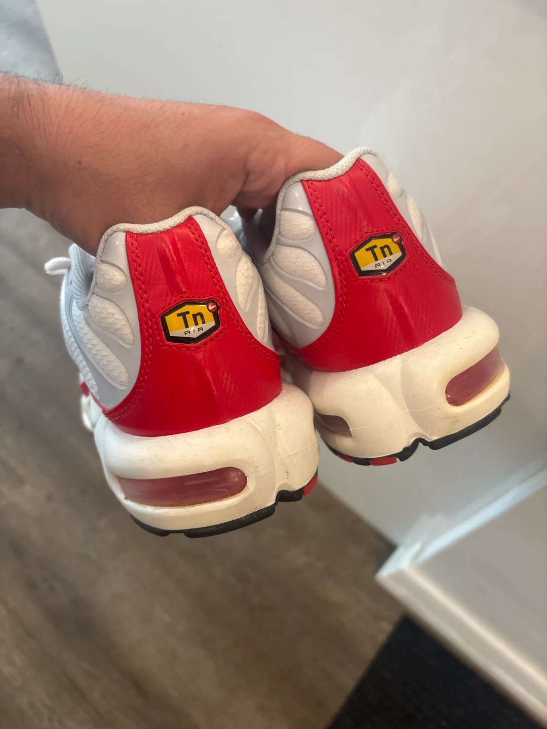 (Brand new) Nike Air Max Plus Tn White and Red (Size: 10.5) - photo 3