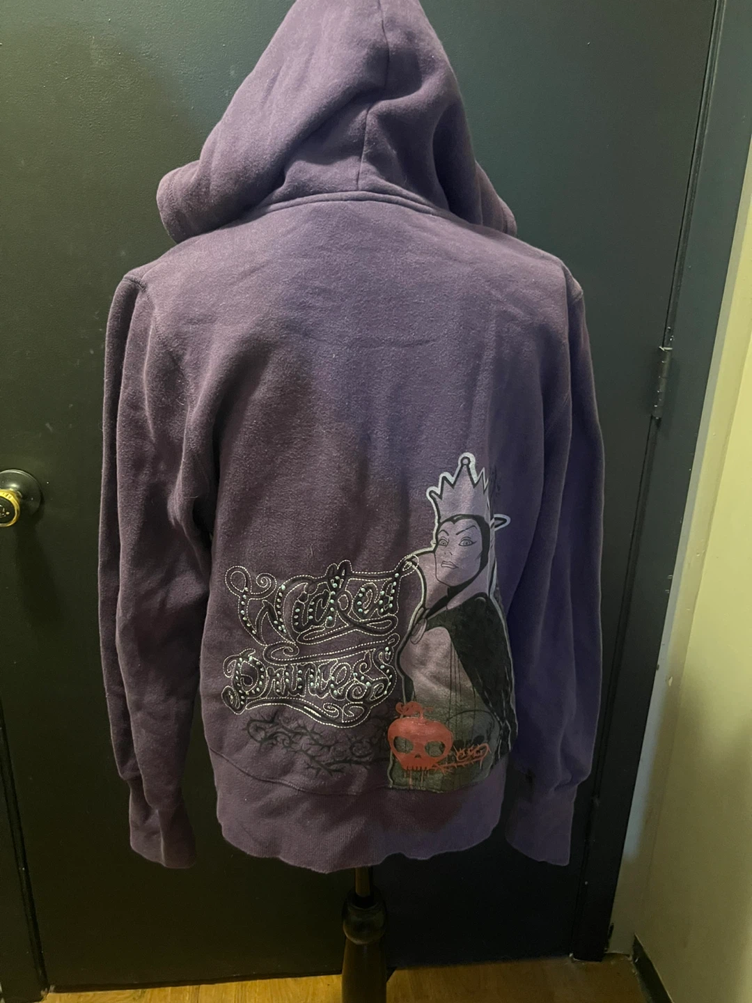 Disney Wicked Queen Full-Zip Hoodie 🏈 - photo 4