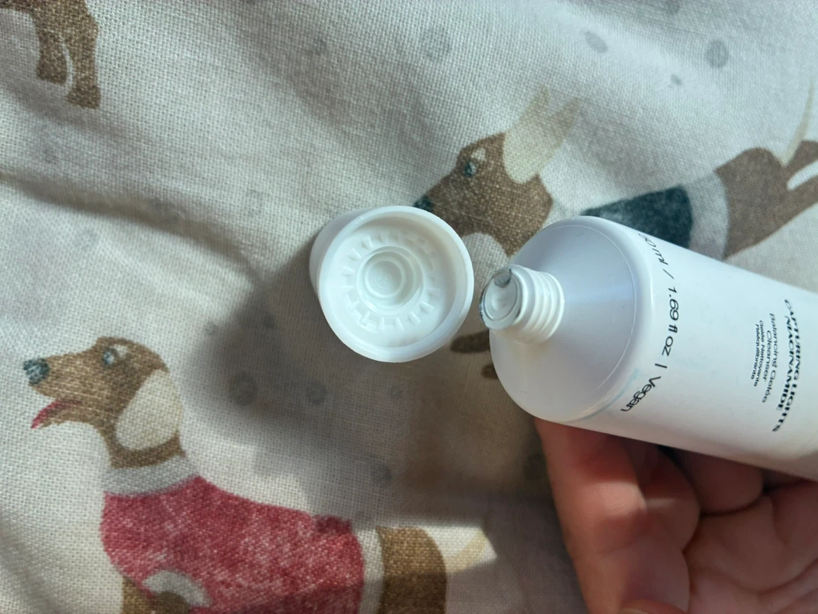 flânerie Capturing Lights Niacinamide Balancing Gelée Cleanser - photo 3