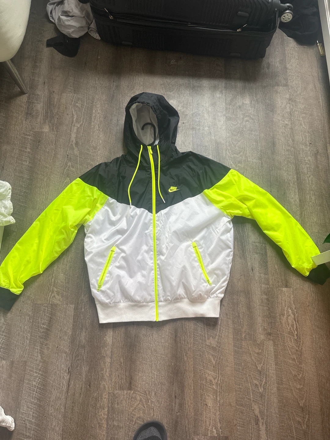 Neon/Slime Greem (Nike Windbreaker Jacket) (Size: M)
