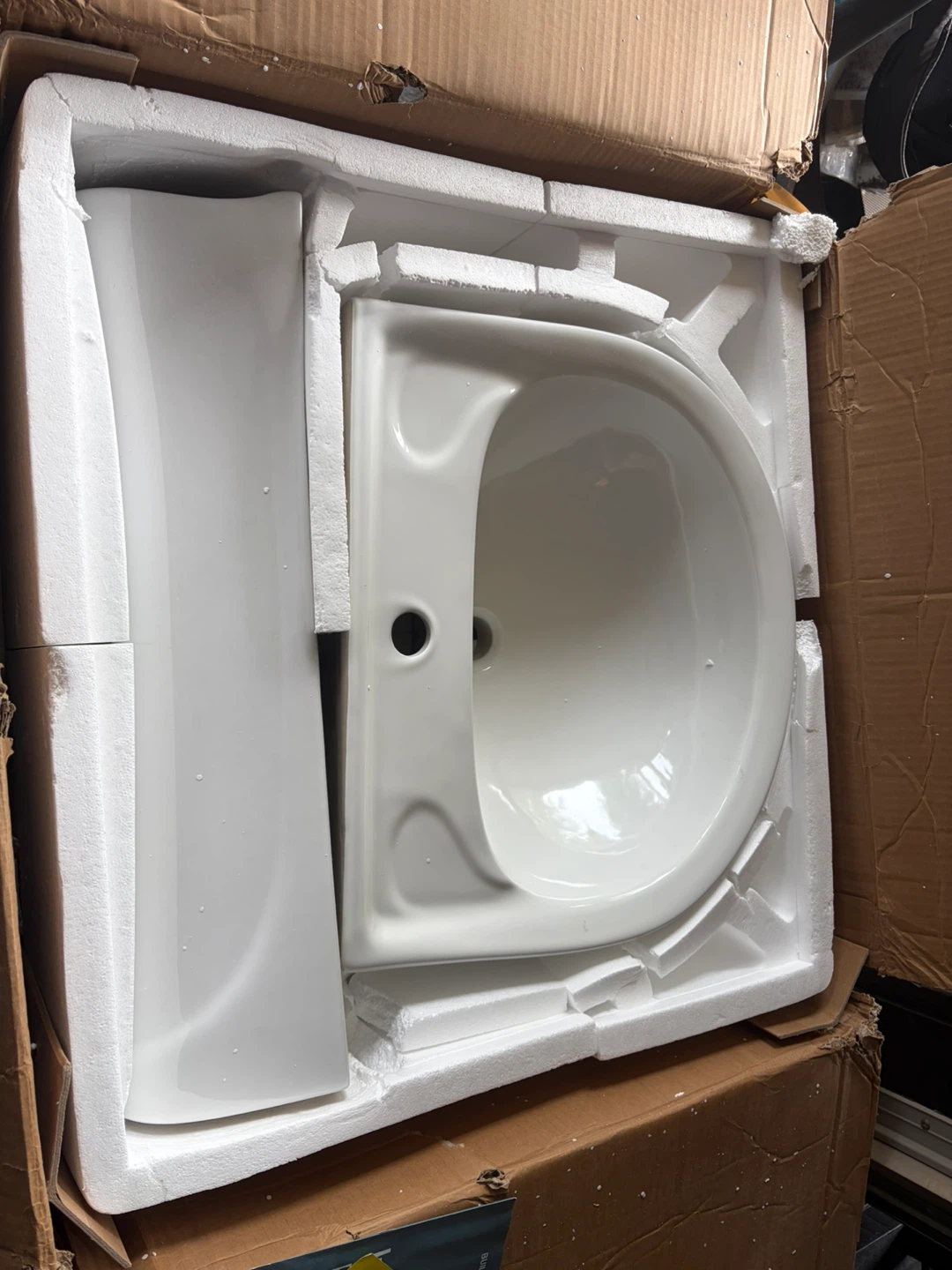 Deluxe Pedestal Sink BPS003