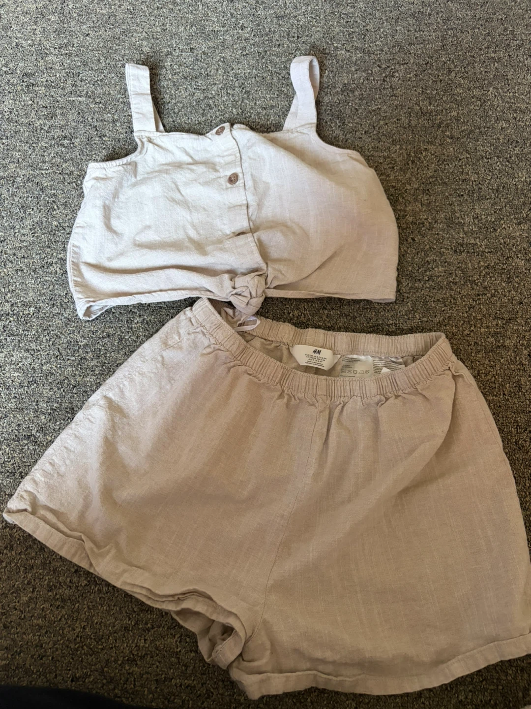 H&M Girls Beige Two-Piece Set Size 8-9A