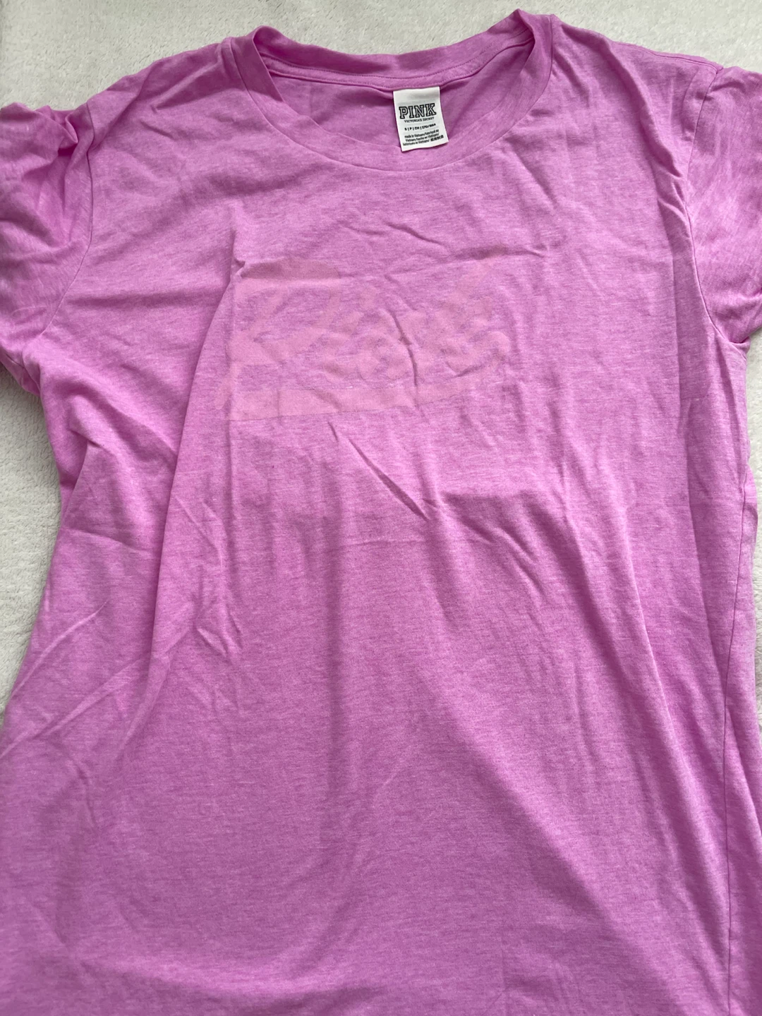 pink victoria’s secret t-shirt