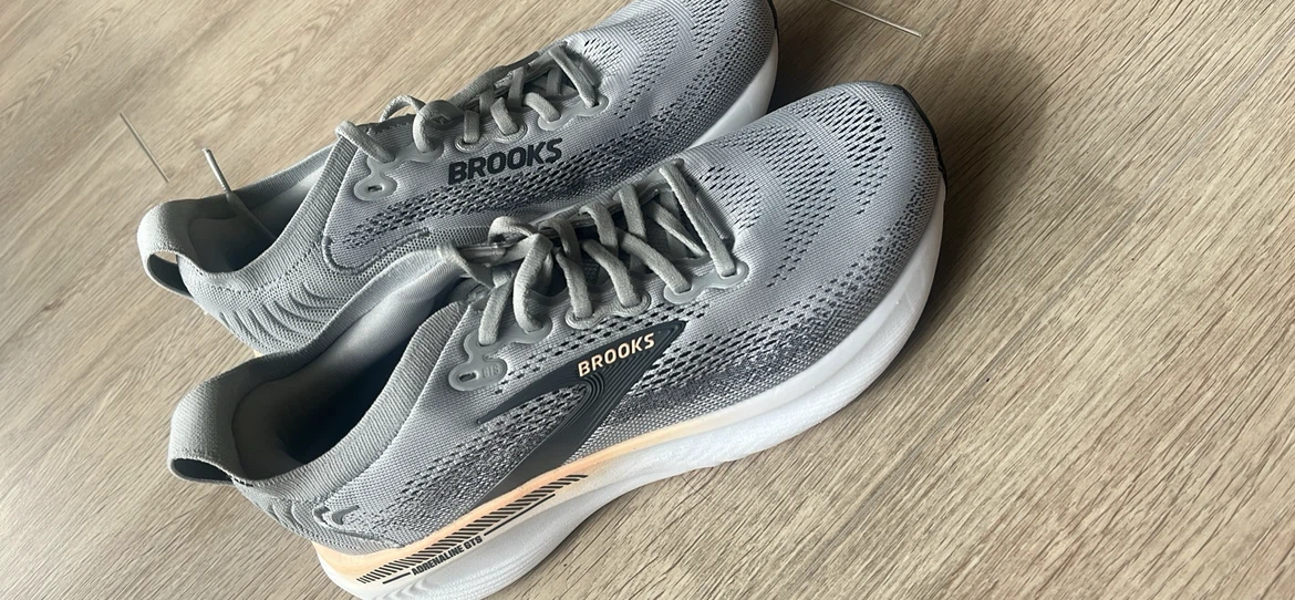 NEW: Brooks Adrenaline GTS Woman Size 8.5