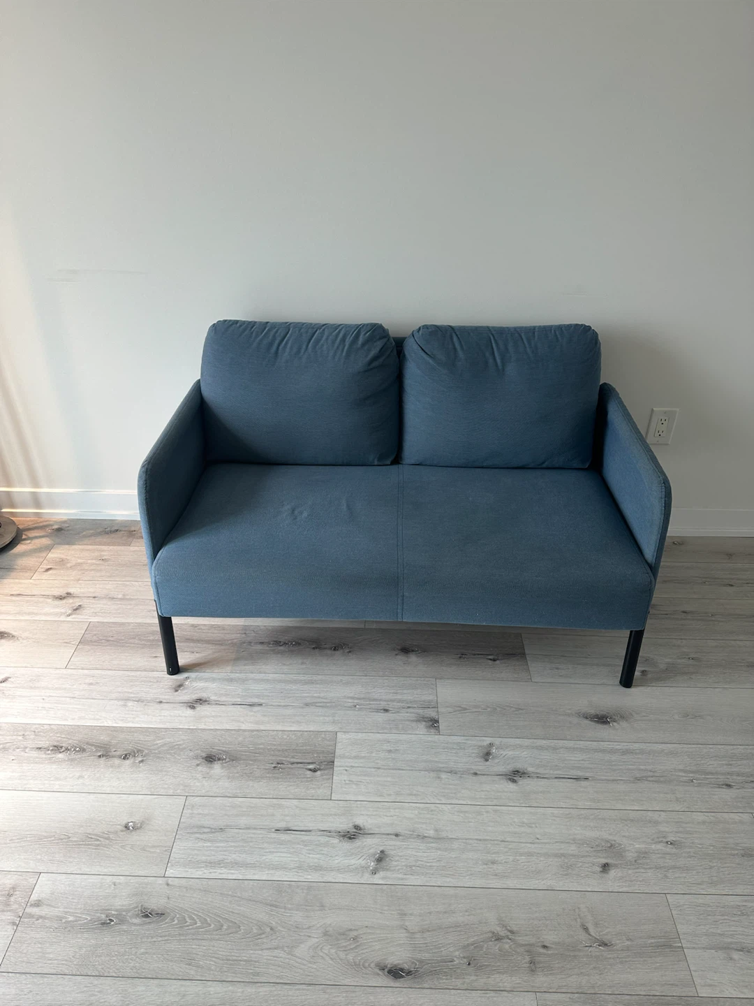 IKEA GLOSTAD sofa