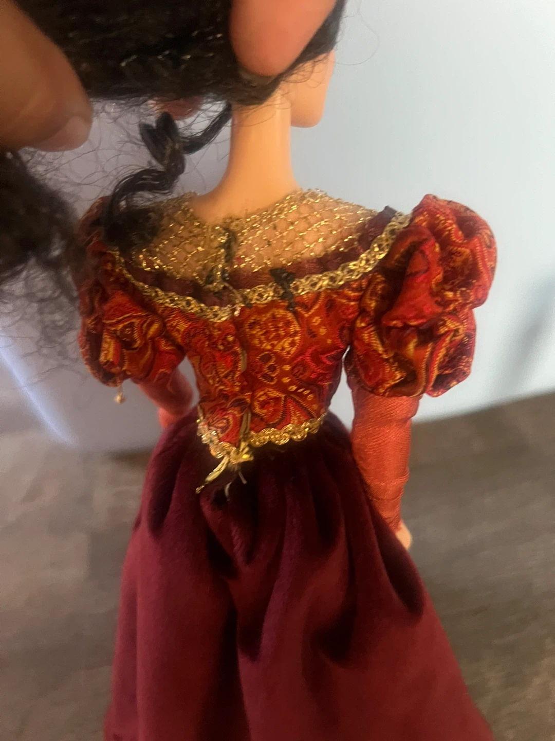 Barbie Doll in Renaissance Style Red Velvet Dress 🏈 - photo 4