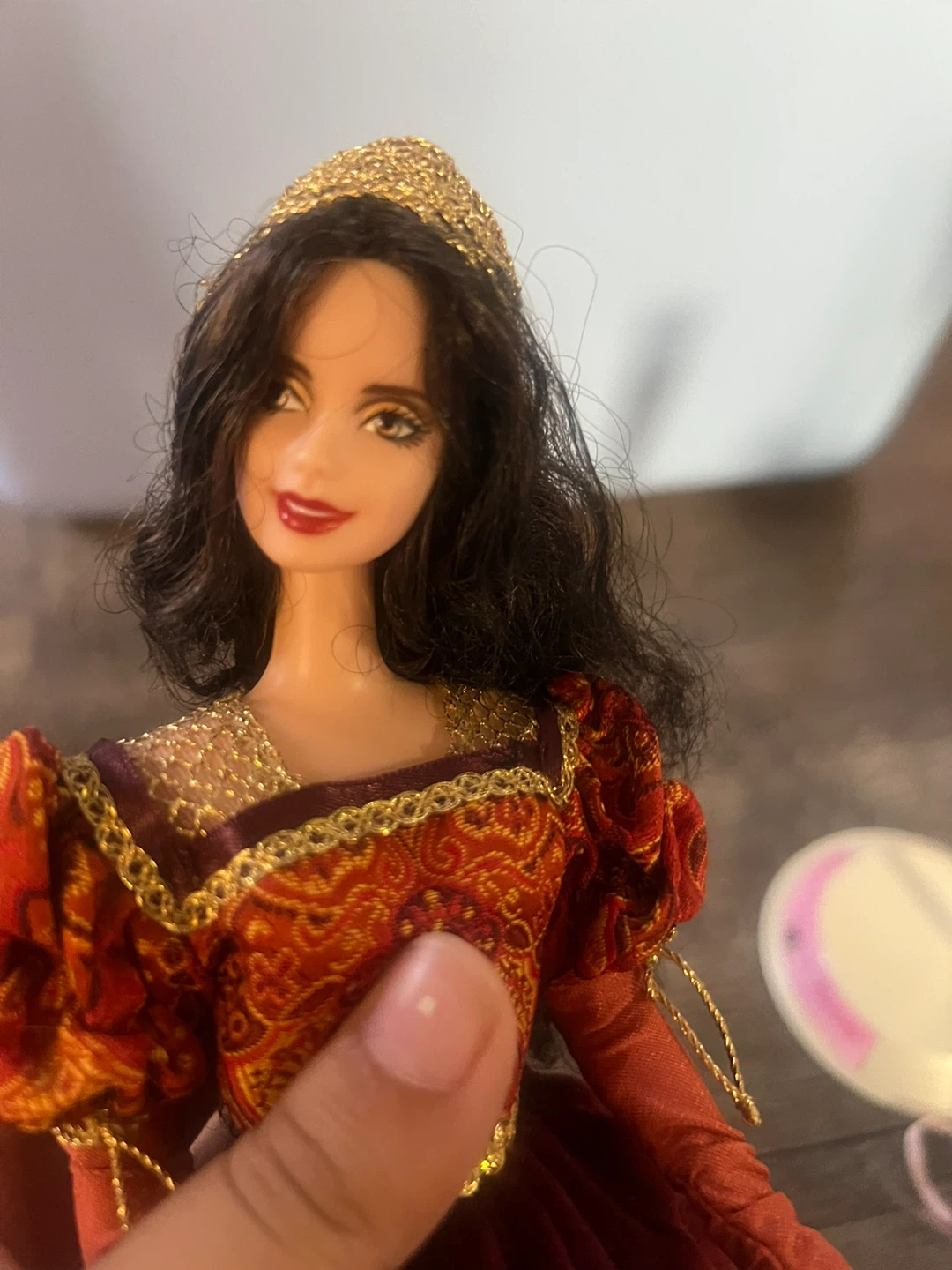 Barbie Doll in Renaissance Style Red Velvet Dress 🏈 - photo 5