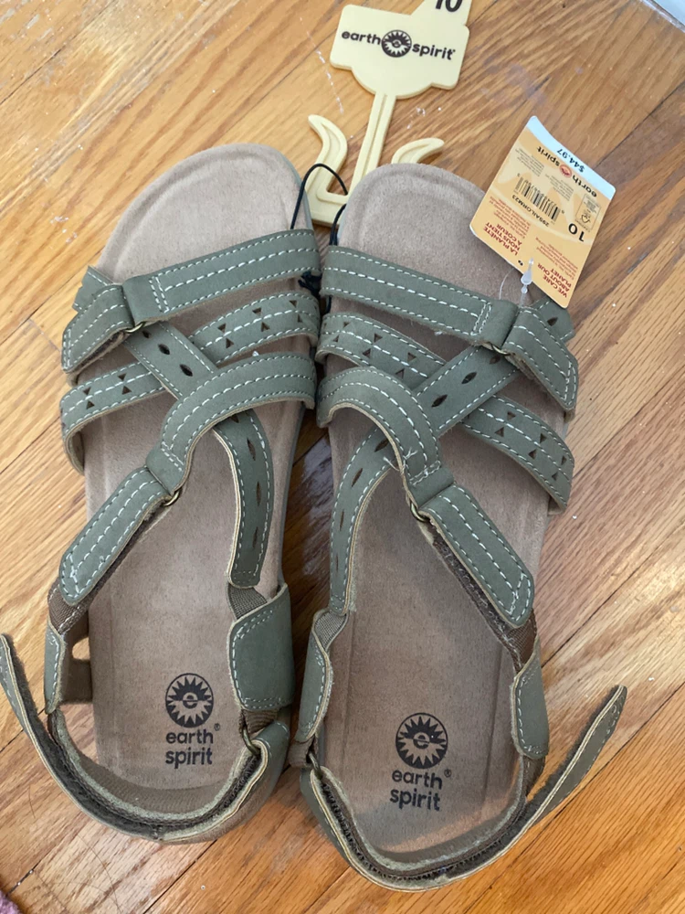 Earth Spirit Sandals Size 10 #🏈