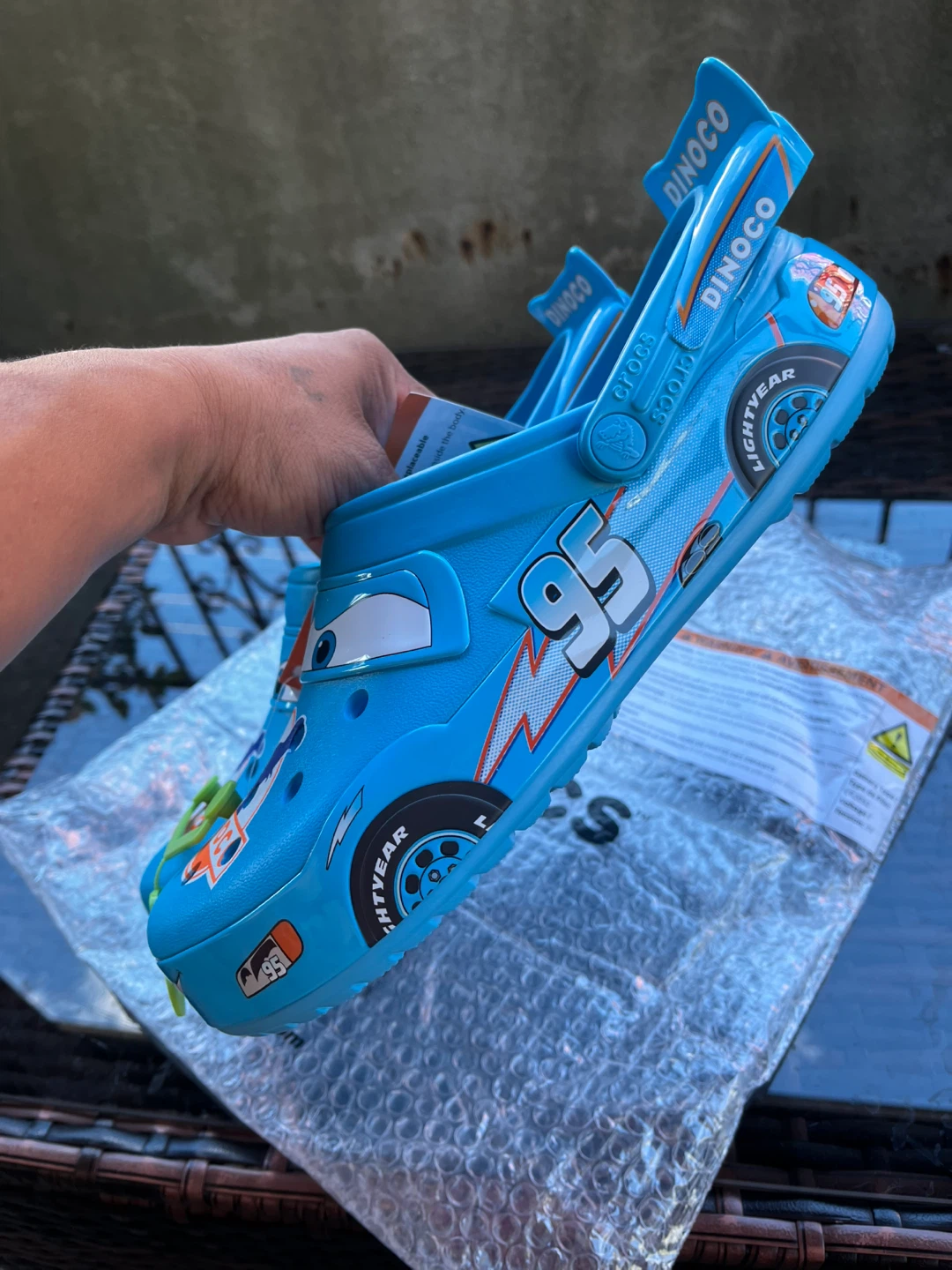 Disney Pixar Cars Dinoco Crocs Lightyear 95 - photo 3
