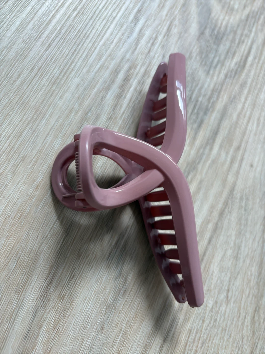 Pink hair claw clip